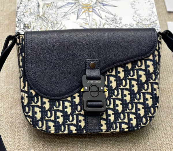 Dior Saddle With Strap Bag（Replica） - Image 4