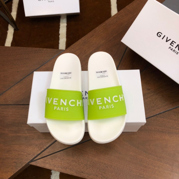 Givenchy Rubber Logo flip-flops Slide Sandal(Replica) - Image 9