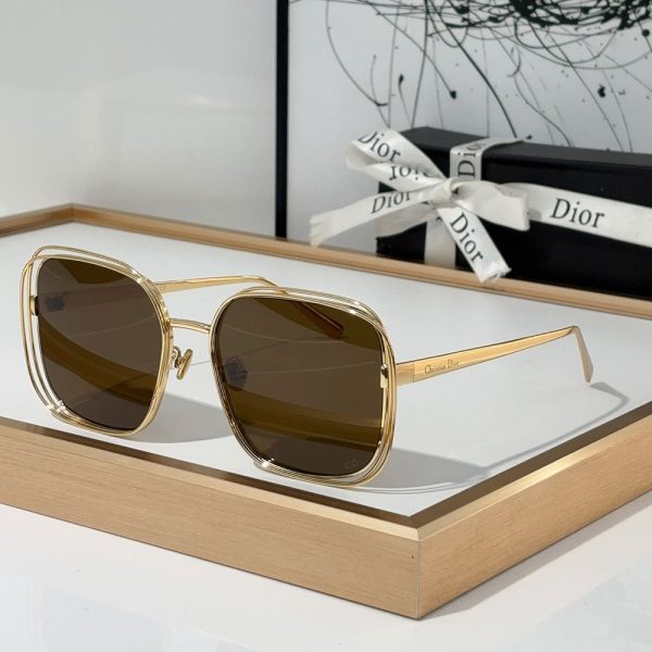 Dior Gold Metal Gold Frame Fashion sunglasses Top quality  (Perfect Replica） - Image 2