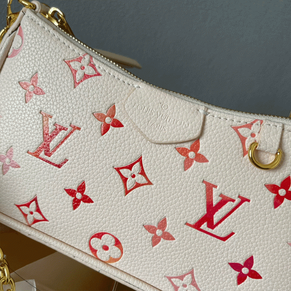 Louis Vuitton LV Easy Pouch on Strap  Bags （Replica） - Image 6