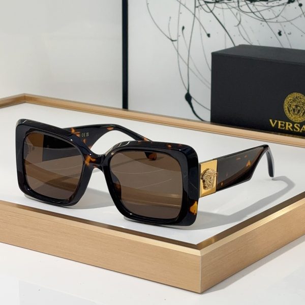 Versace Square Frame Sunglasses Top Quality（Replica） - Image 3