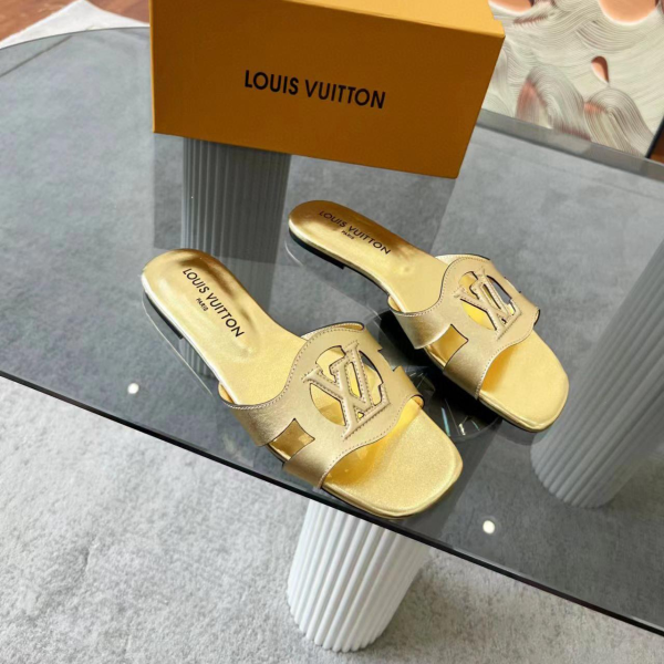 Louis Vuitton LV Lsola Leather Flat Aandals Slide Sandal (Replica) - Image 10