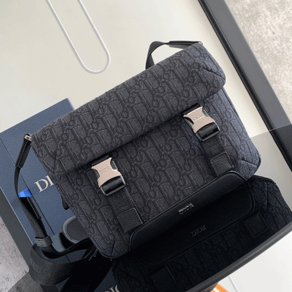 Dior EXplorer  Messenger Bag   Bags  (Replica) - Image 3