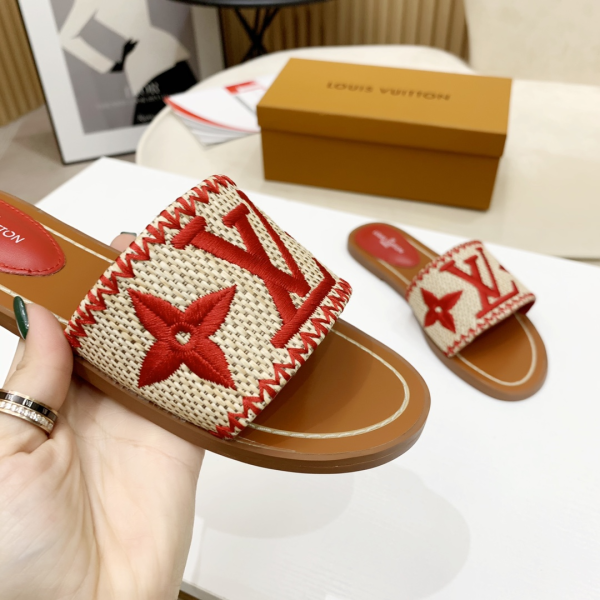 Louis Vuitton LV Lock lt Flat Flat Sandals Slide (Replica) - Image 7