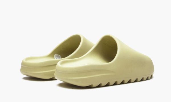 Yeezys Slide “Resin 2021” - Image 3
