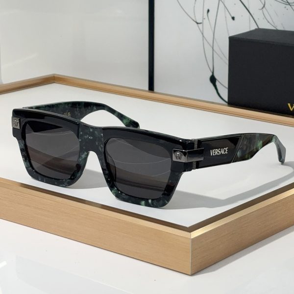 Versace Outdoor Sunglasses Top Quality（Replica） - Image 6