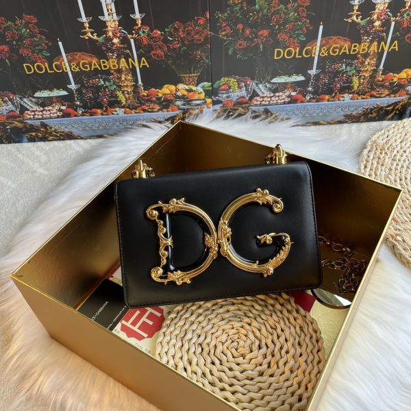 Dolce&Gabbana Small leather shoulder bag (Replica)