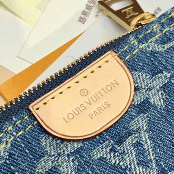 Louis Vuitton LV Jacquard Denim Key Bag （Replica） - Image 6