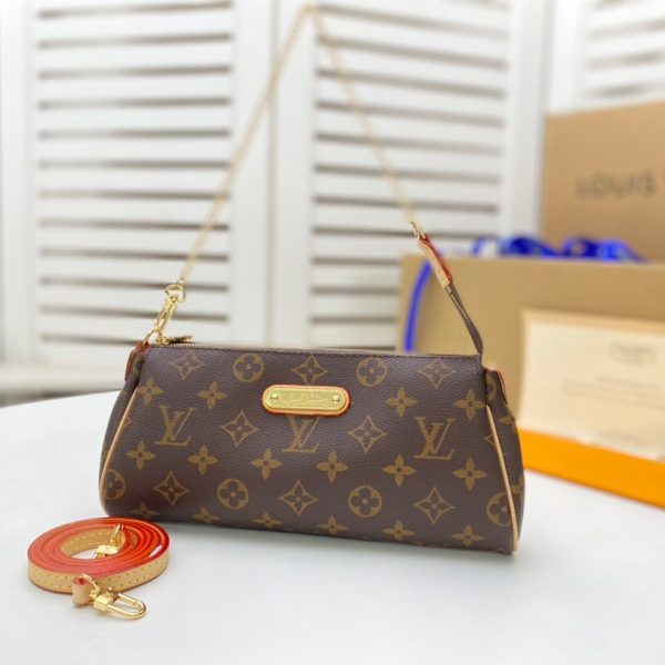 Louis Vuitton LV Chain Crossbody Bag(Replica) - Image 2