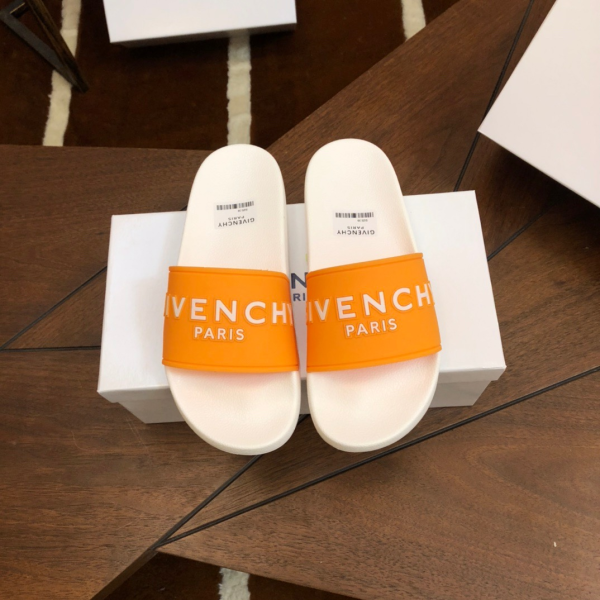 Givenchy Rubber Logo flip-flops Slide Sandal(Replica) - Image 12