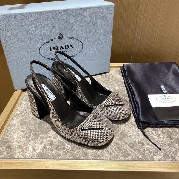 Prada  Thick Heel With Drill Slide Sandal (Replica)