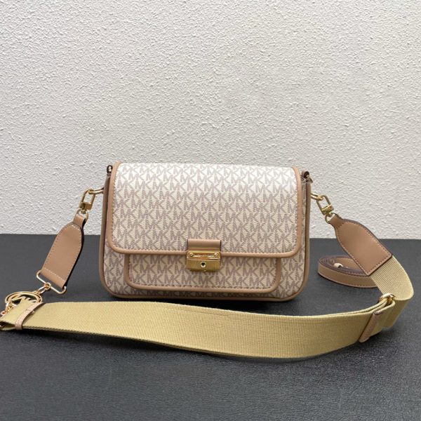 Michael Kors MK Bradshaw Crossbody Bag  (Replica) - Image 12