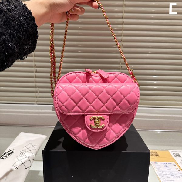 Chanel  Heart Bag (Perfect Replica） - Image 5