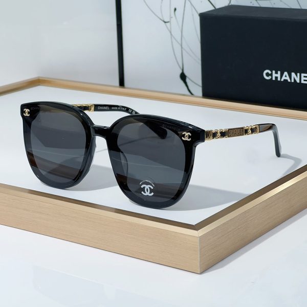 Chanel Mirror Logo Decoration Sunglasses Top quality （Replica） - Image 6