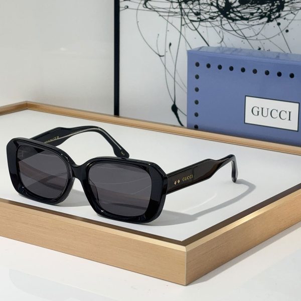 Gucci  Fashion mirror leg Logo  sunglasses Top quality （Replica） - Image 5