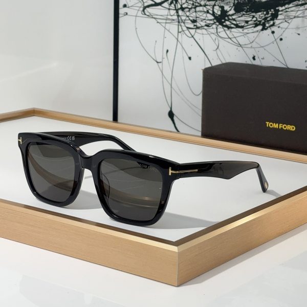 Tom Ford Outdoor UV Protection Sunglasses Top quality（Replica） - Image 4