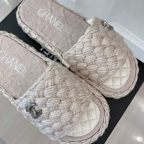 Chanel  All kinds of Woven Fabrics  Sandals Slide（Replica） - Image 4