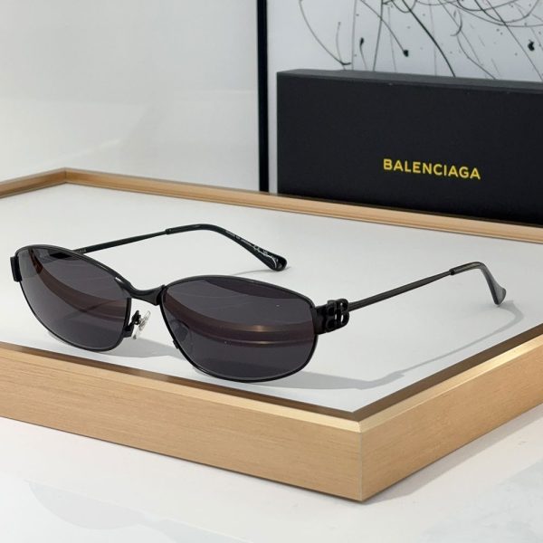 Balenciaga  Metal Mirror leg hollowed Out B Letter Logo   sunglasses Top quality （Replica）