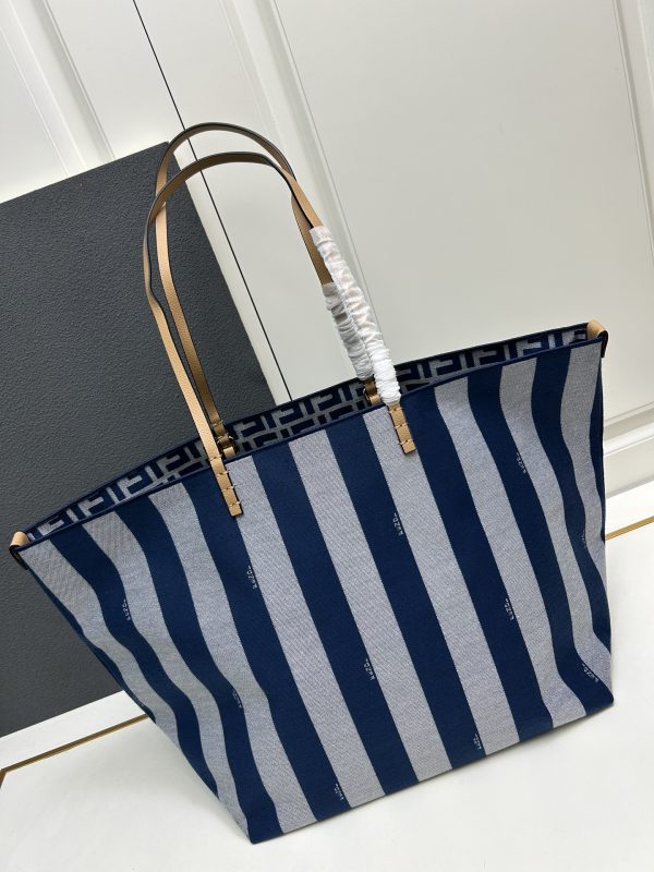 FendiReversible shopper in Pequin striped  Bag  (Replica) - Image 4