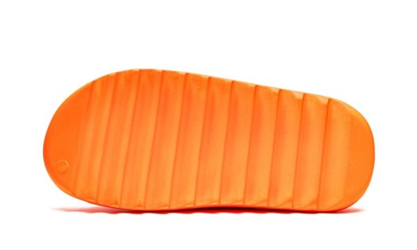 Yeezys Slides “Enflame Orange” - Image 2