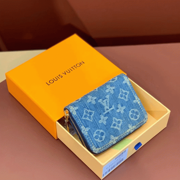 Louis Vuitton LV  Monogram jacquard denim bag （Replica） - Image 3