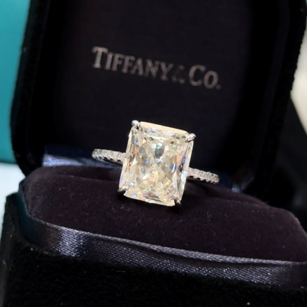 Tiffany Diamond Ring