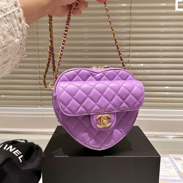 Chanel  Heart Bag (Perfect Replica） - Image 7