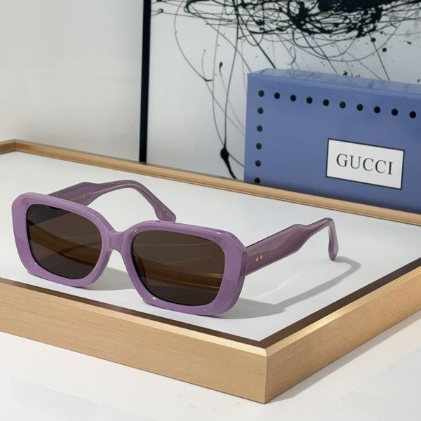 Gucci  Fashion mirror leg Logo  sunglasses Top quality （Replica） - Image 2