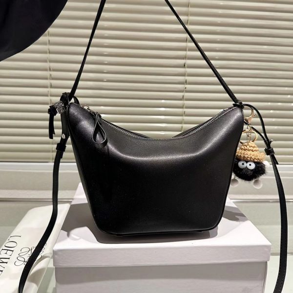 Loewe Hammock Hobo Handbag(Replica) - Image 3