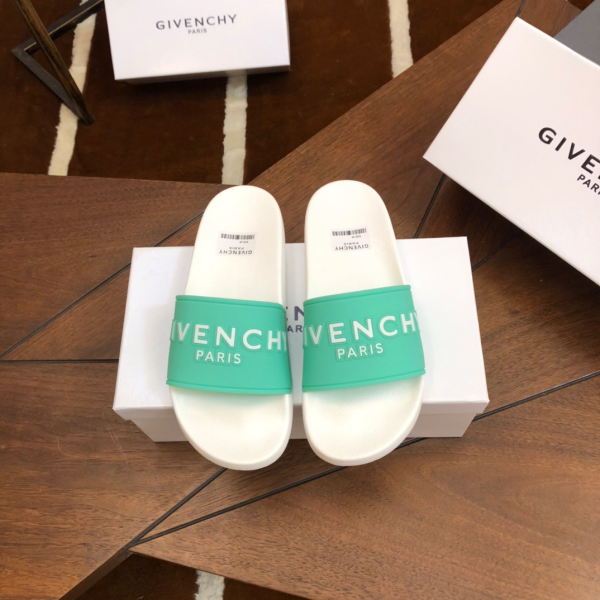 Givenchy Rubber Logo flip-flops Slide Sandal(Replica) - Image 3