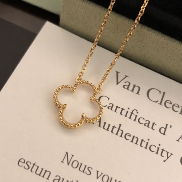 Van Cleef & Arpels Vca Four-Leaf Clover Transparent Necklace