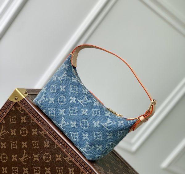 Louis Vuitton LV HILLS POCHETTE Denim Handbag M82949(Replica) - Image 6