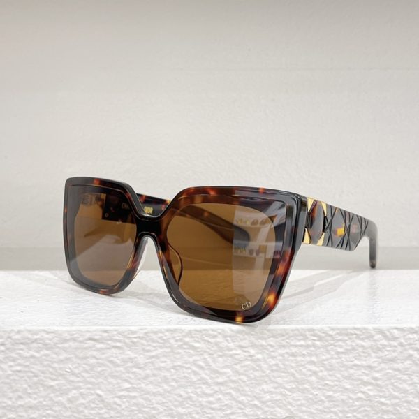 Dior Square Clear Sunglasses Top Quality (Perfect Replica） - Image 7