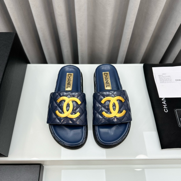 Chanel Gold Label Flat Bottom Fashion Sandals Slide（Replica） - Image 6