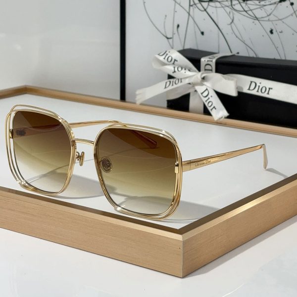 Dior Gold Metal Gold Frame Fashion sunglasses Top quality  (Perfect Replica） - Image 5