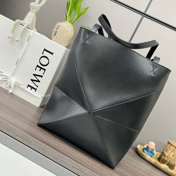 Loewe Puzzle Fold Tote in shiny calfskin Medium Black(Replica) - Image 2