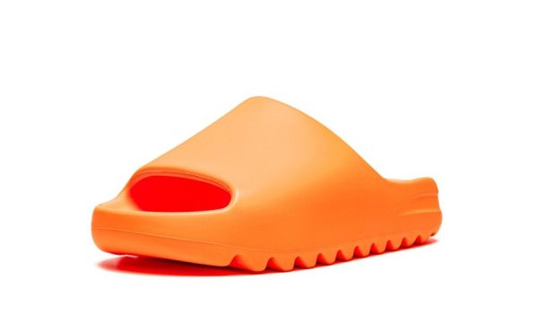 Yeezys Slides “Enflame Orange” - Image 3