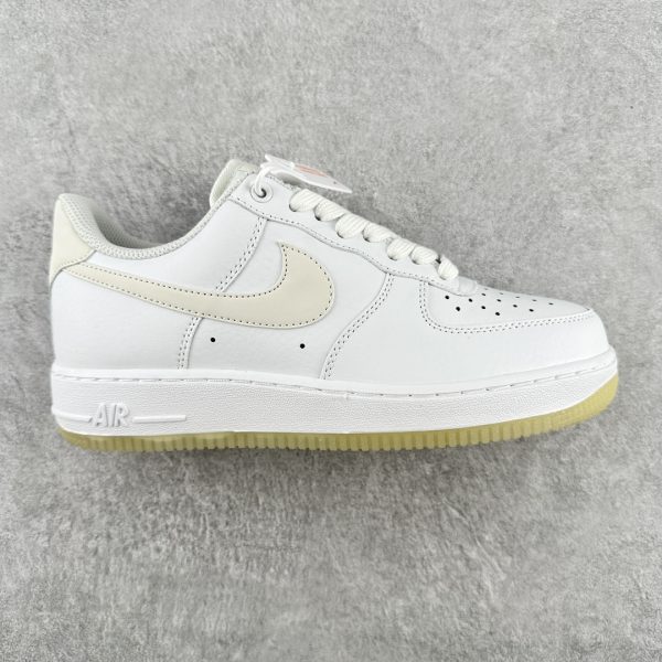 Nike Air Force White Biege