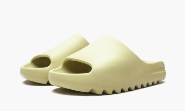 Yeezys Slide “Resin 2021” - Image 2