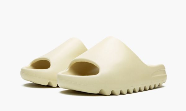 Yeezys Slide “Bone” - Image 2