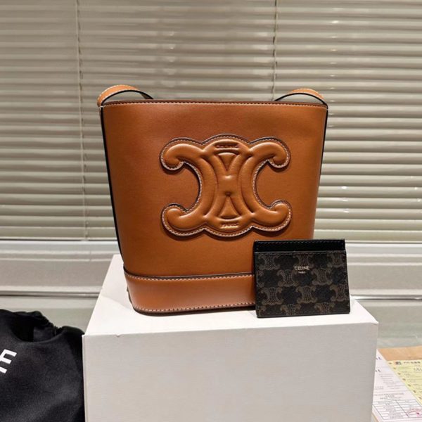 Celine Cuir Triomphe Shoulder Bag (Replica) - Image 4