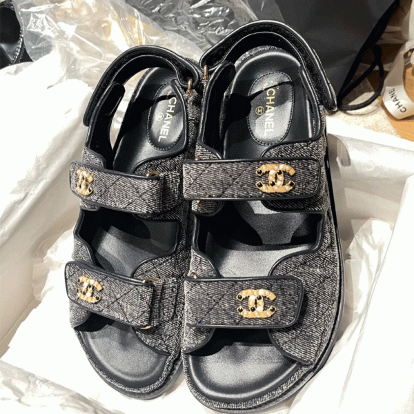 Chanel  Flat Velcro sandals Slide（Replica）