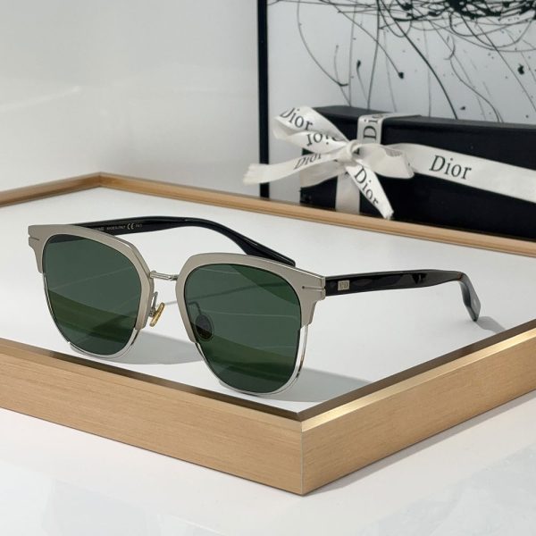 Dior  Plate Frame Elegant And Beautiful  sunglasses Top quality (Perfect Replica） - Image 5