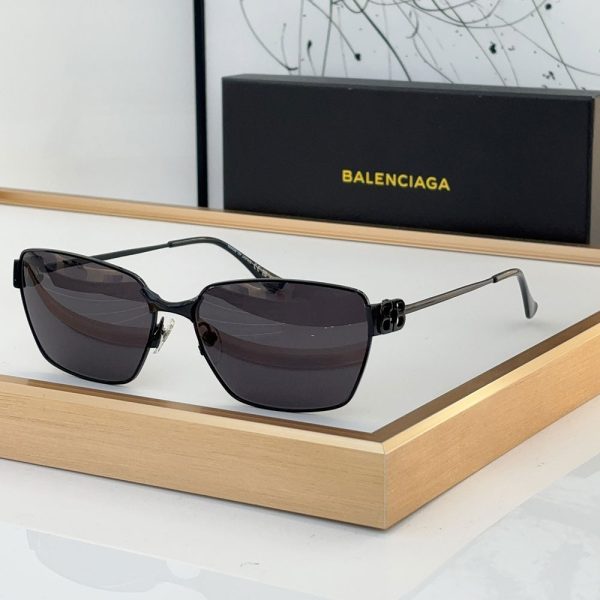 Balenciaga  Hollow metal Logo   sunglasses Top quality （Replica） - Image 5