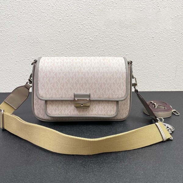 Michael Kors MK Bradshaw Crossbody Bag  (Replica) - Image 11