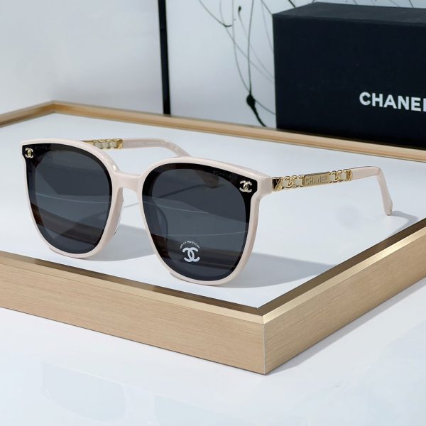 Chanel Mirror Logo Decoration Sunglasses Top quality （Replica）