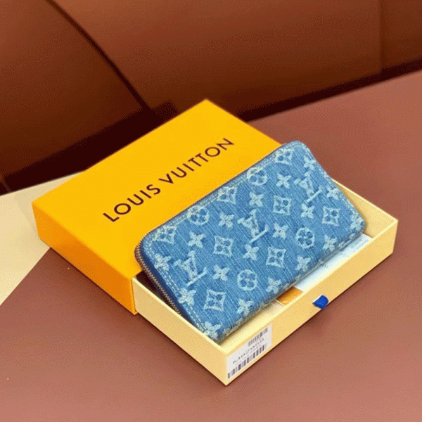 Louis Vuitton LV ippy Zipper Money Clip bags （Replica） - Image 3