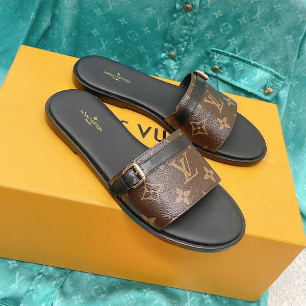 Louis Vuitton LV Comfortable Flat Slippers  Slide Sandal (Replica) - Image 2