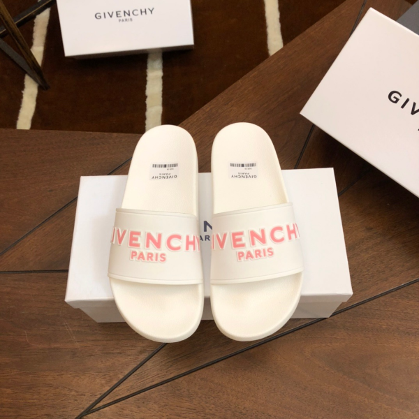 Givenchy Rubber Logo flip-flops Slide Sandal(Replica) - Image 5