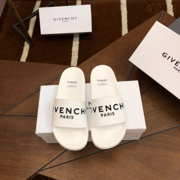 Givenchy Rubber Logo flip-flops Slide Sandal(Replica) - Image 2